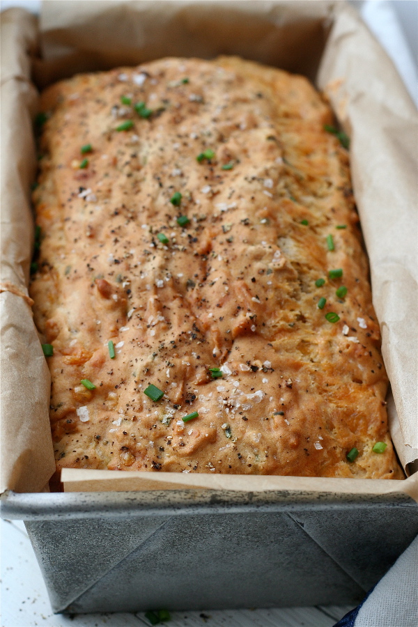 Kristin's Cheddar, Chive & Ale Bread