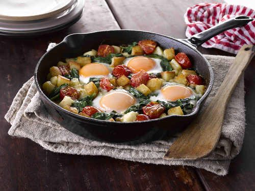 Diced Potatoes with Spinach and Eggs