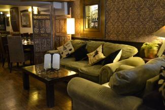Old Arch Bar & Bistro