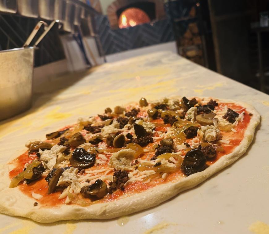 Goose and Gander Pizzeria & Guesthouse