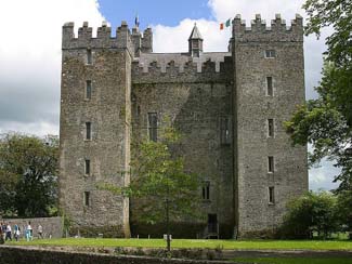 Bunratty Castle & Folk Park - Bunratty County Cork Ireland