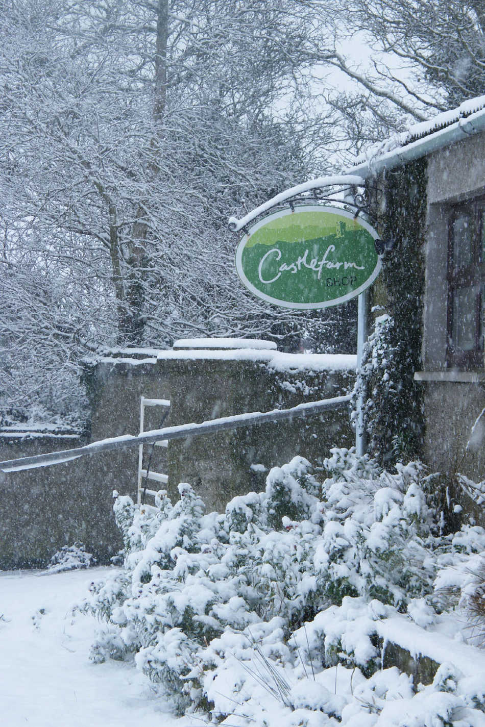 Castlefarm Shop in Snow