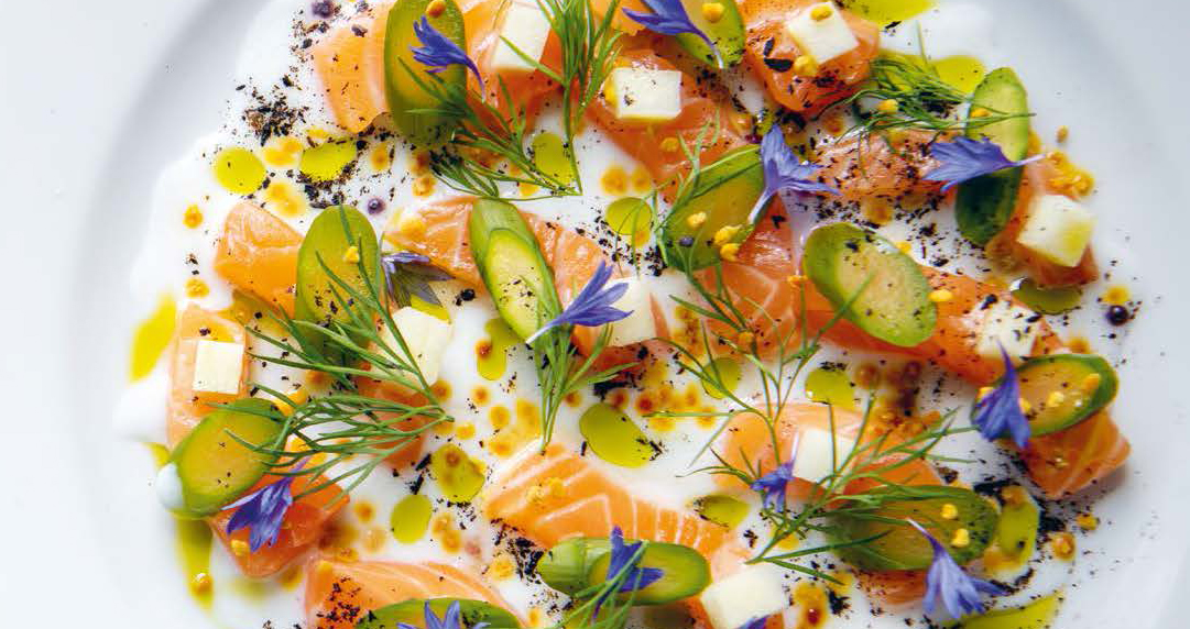 CLARE ISLAND SALMON WITH BONITO VINEGAR, SORREL, APPLE, DILL AND BEE POLLEN