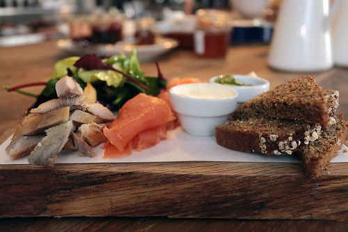 Hatch & Sons - Fish Board