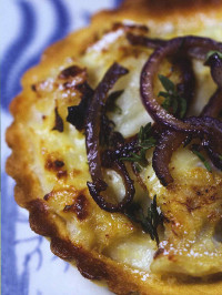 Tartlets of O'ReiIlys Tripe and Drisheen with Caramelised Red Onion 