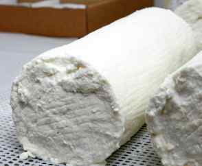 St Tola Organic Goats Cheese