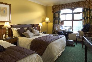 Kees Hotel - Ballybofey County Donegal Ireland